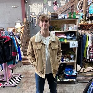 Meet your Posher, Jack